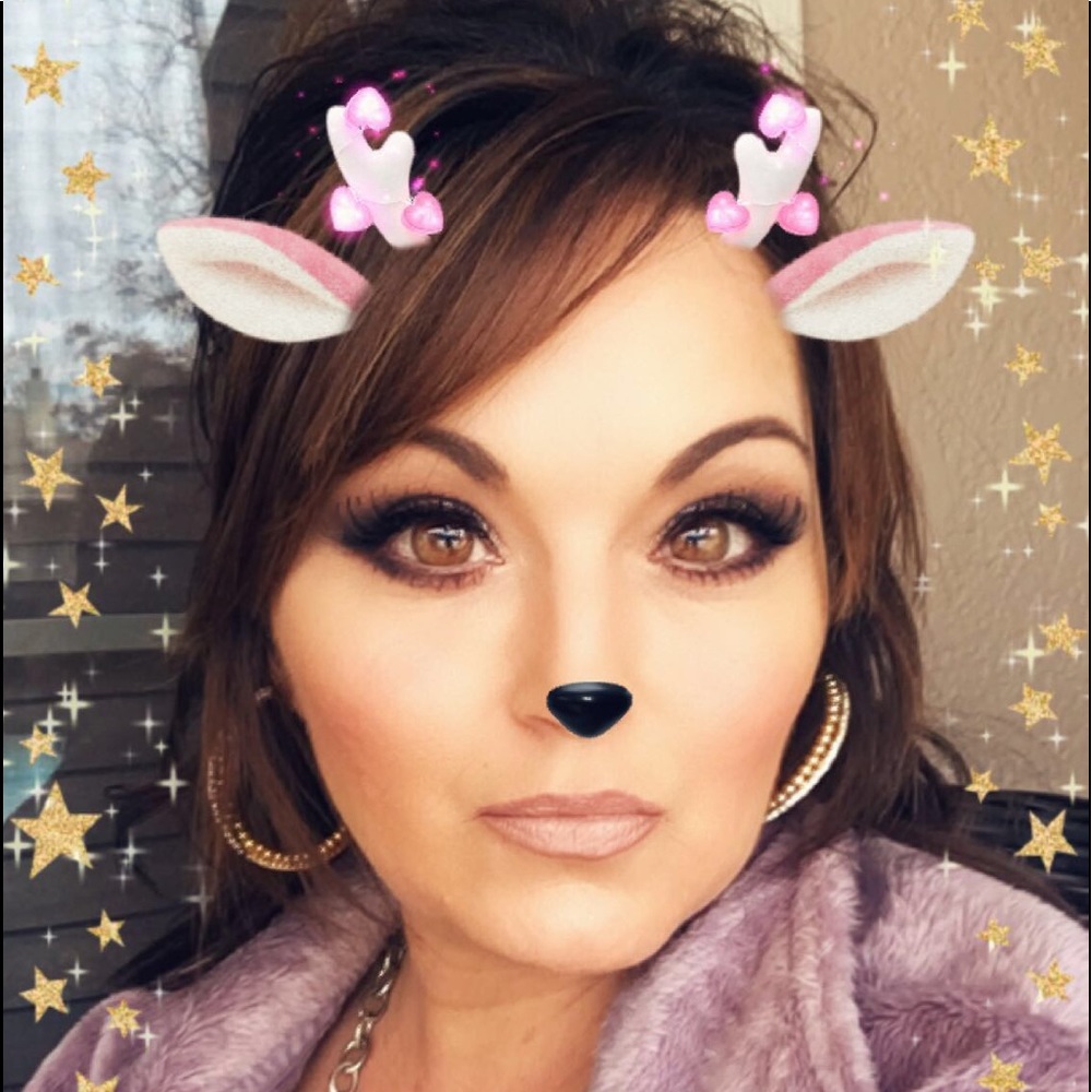 Meet your Posher, Christine